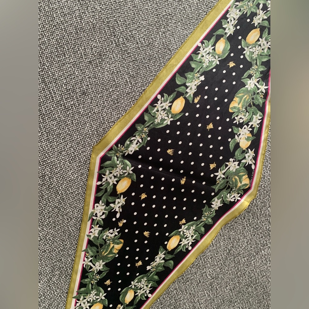 Vince Camuto Diamond Shape Scarves - Picture 5 of 7